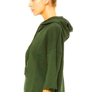 ALO Yoga Green Falls Short Sleeve Pullover Hoodie -new condition-